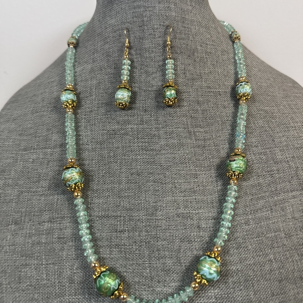 14/20 New Necklace Set with Earrings Green beads and gold toned 26"
